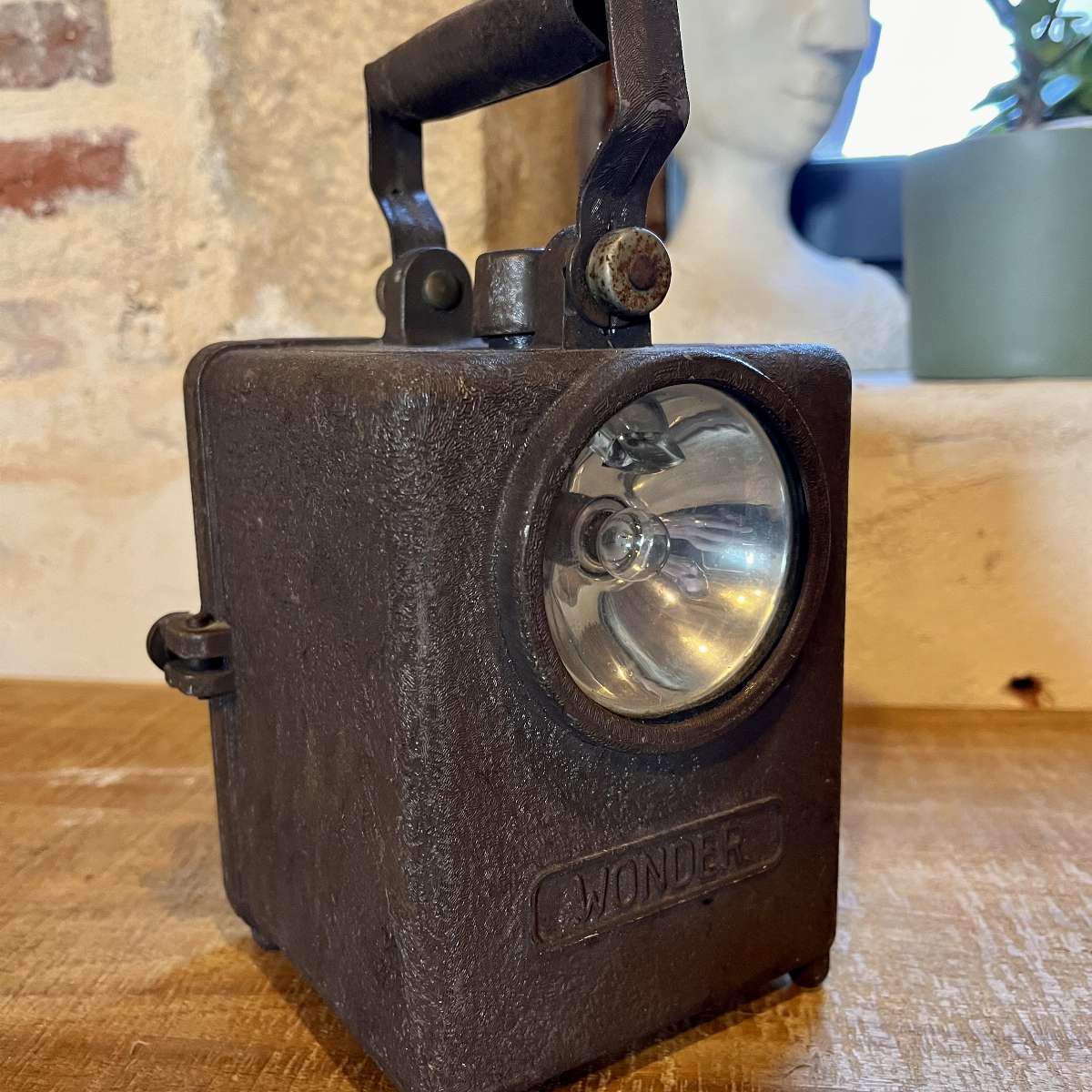 Ancienne Lampe de poche Wonder vintage verte - Flashlight Made in France - Collection
