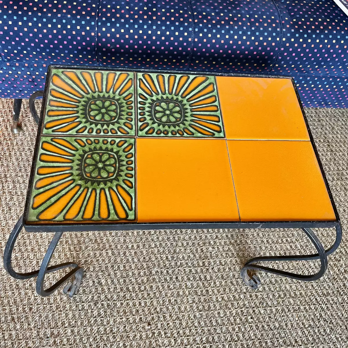 Table basse vintage faïence orange