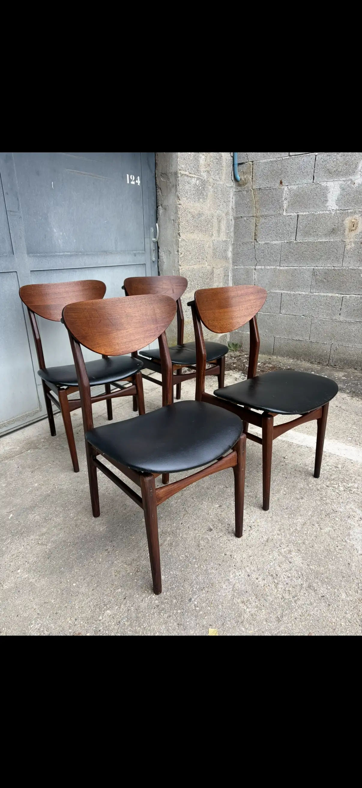 4 chaises scandinaves design
