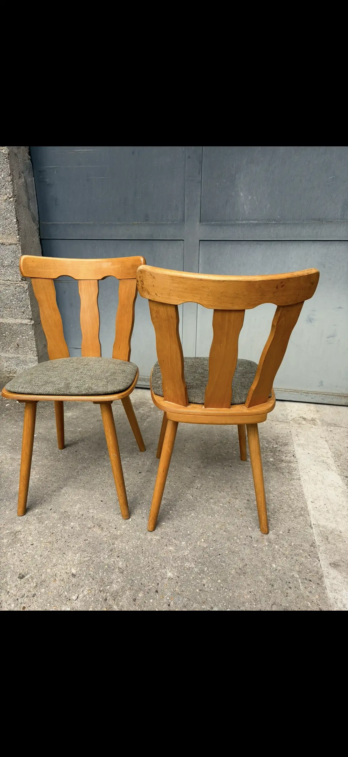 2 chaises vintage
